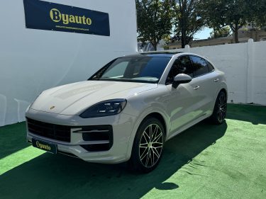 PORSCHE CAYENNE E-HYBRID 2023