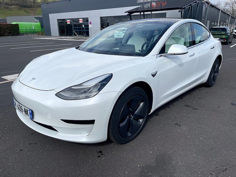 TESLA  MODEL 3 2019