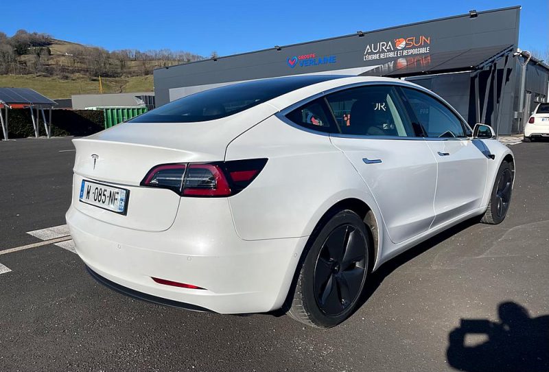 TESLA  MODEL 3 2019