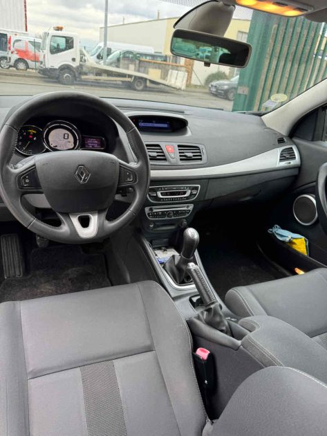 RENAULT MEGANE COUPE 2010 1.5 dci 90ch