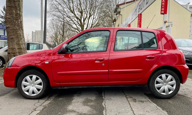 RENAULT CLIO 2012