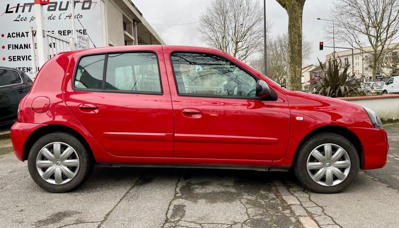 RENAULT CLIO 2012