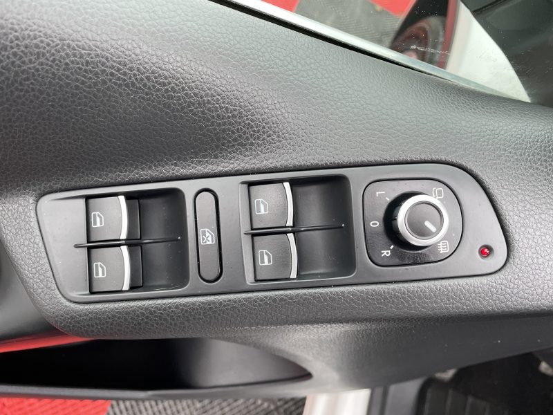 VOLKSWAGEN TIGUAN 2014
