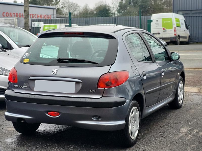 PEUGEOT 206 2008