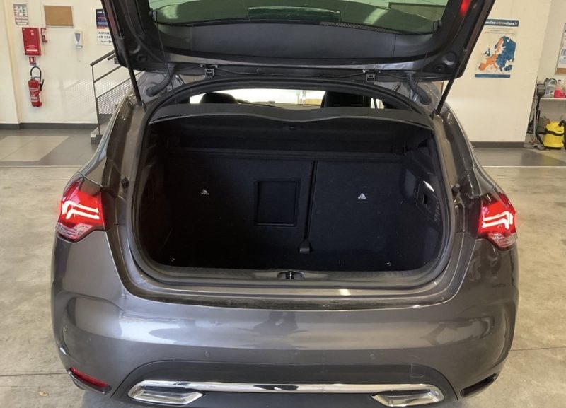 DS DS 4 DS 4 PHASE 2 SPORT CHIC 1.6 THP 165 Cv BOITE AUTO CUIR APPLE CARPLAY FULL OPTIONS - GARANTIE