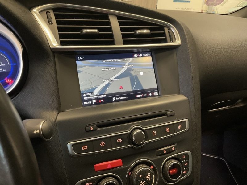 DS DS 4 DS 4 PHASE 2 SPORT CHIC 1.6 THP 165 Cv BOITE AUTO CUIR APPLE CARPLAY FULL OPTIONS - GARANTIE
