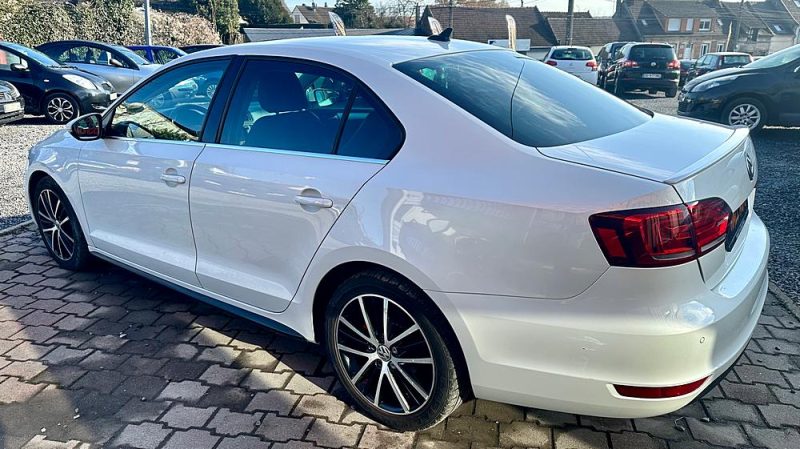 VOLKSWAGEN JETTA  Hybrides 1.4L TSi 16V 150CV *BOITE AUTO DSG7* *CARAT* / GARANTIE&REVISEE