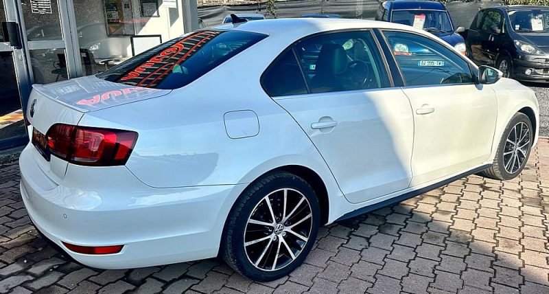 VOLKSWAGEN JETTA  Hybrides 1.4L TSi 16V 150CV *BOITE AUTO DSG7* *CARAT* / GARANTIE&REVISEE