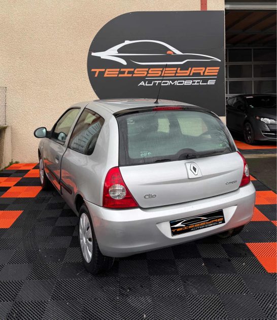 RENAULT CLIO 2010