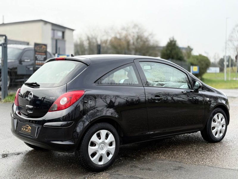 OPEL CORSA D  2011