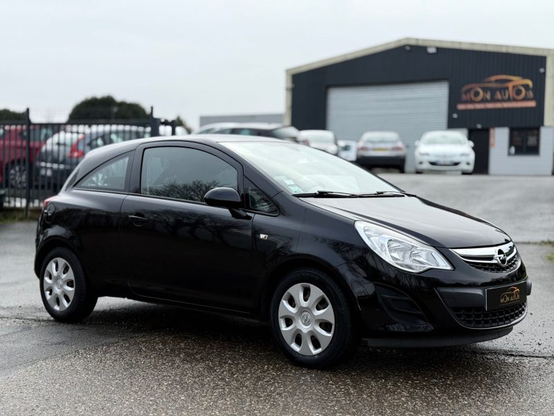 OPEL CORSA D  2011