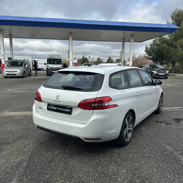 PEUGEOT 308 1.5 BLUE HDI 130 cv Allure Garantie 12 mois