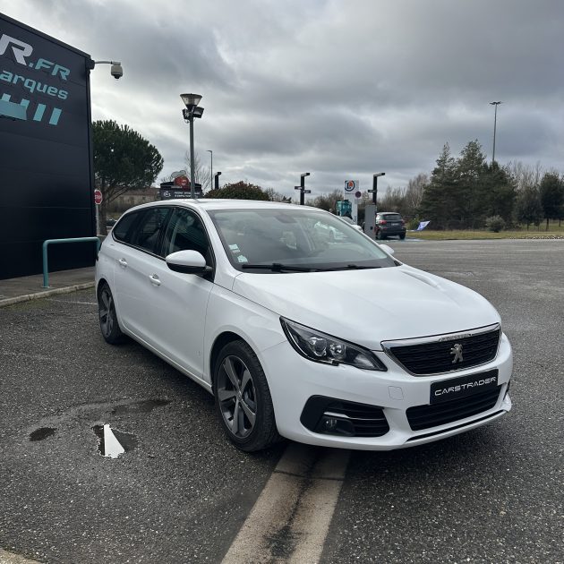 PEUGEOT 308 1.5 BLUE HDI 130 cv Allure Garantie 12 mois