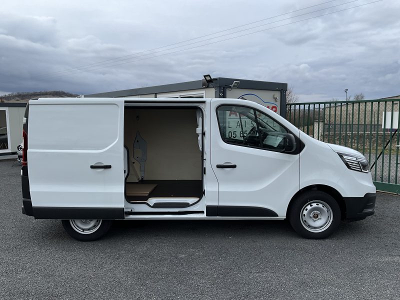 RENAULT  TRAFIC  undefined