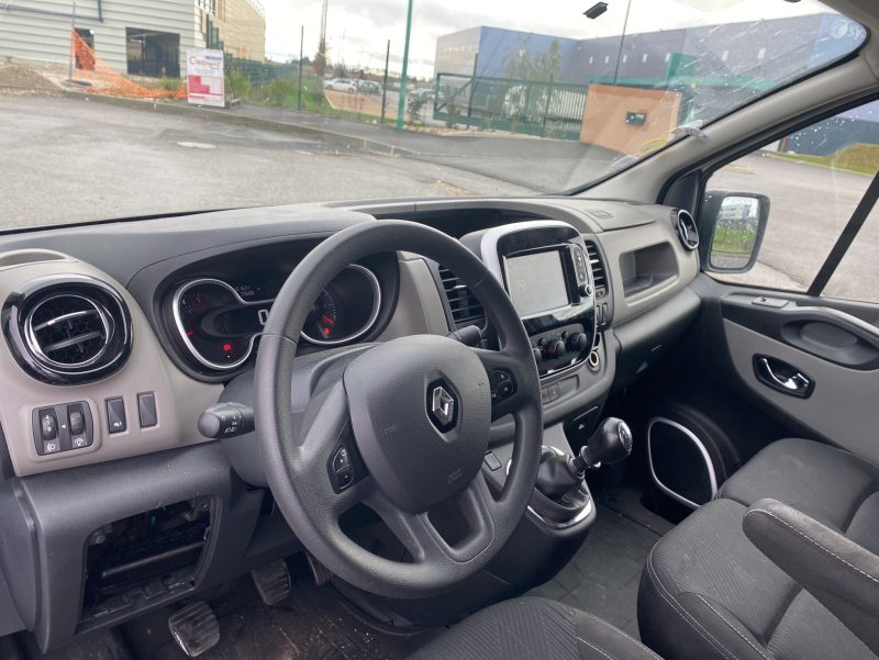 RENAULT TRAFIC III L1H1 1000 Grand Confort 1.6 L dCi 120 ch, AdBlue Retiré