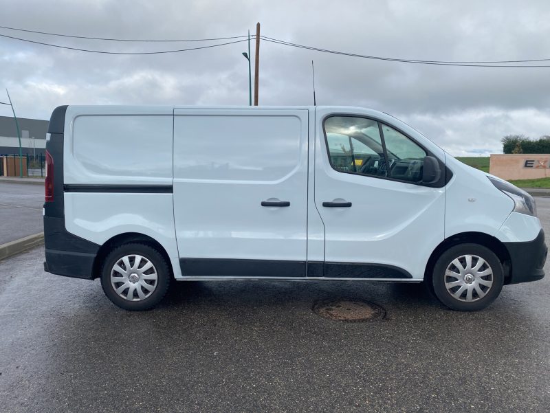 RENAULT TRAFIC III L1H1 1000 Grand Confort 1.6 L dCi 120 ch, AdBlue Retiré