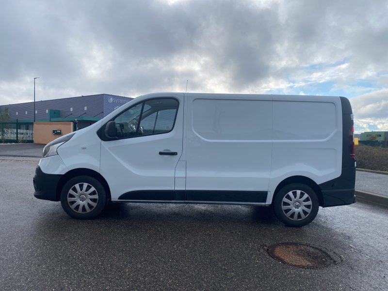 RENAULT TRAFIC III L1H1 1000 Grand Confort 1.6 L dCi 120 ch, AdBlue Retiré