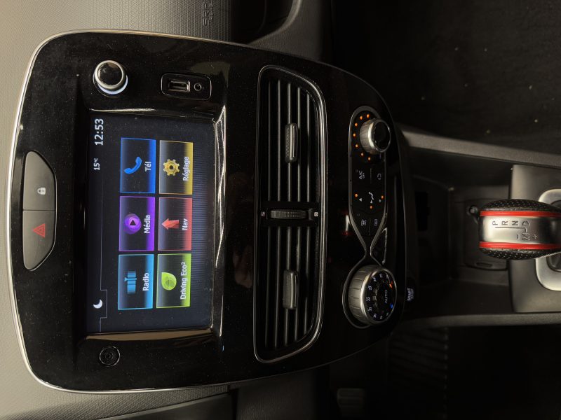 RENAULT CLIO 2018