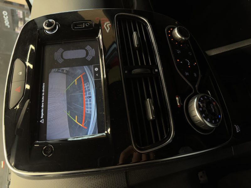 RENAULT CLIO 2018
