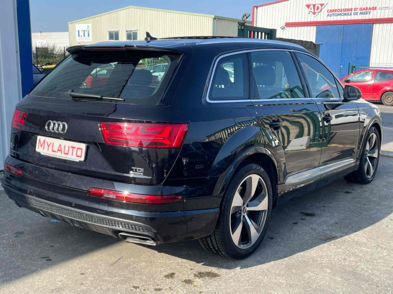 AUDI Q7 3.0 TDI S-LINE 7 PLACES