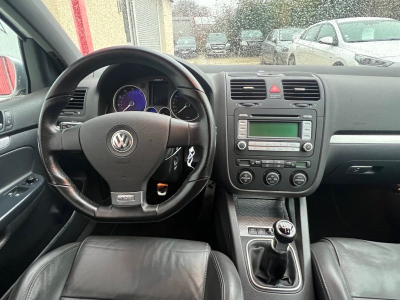 VOLKSWAGEN GOLF R32 2008