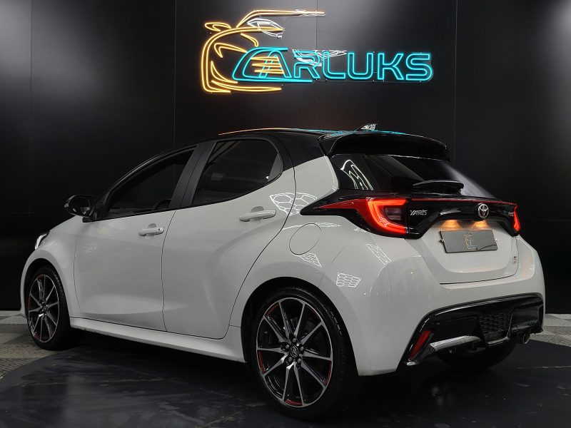 TOYOTA YARIS IV Hybrid 116cv GR Sport Boîte Auto CVT 1ère Main