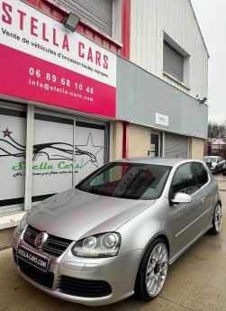 VOLKSWAGEN GOLF R32 2008