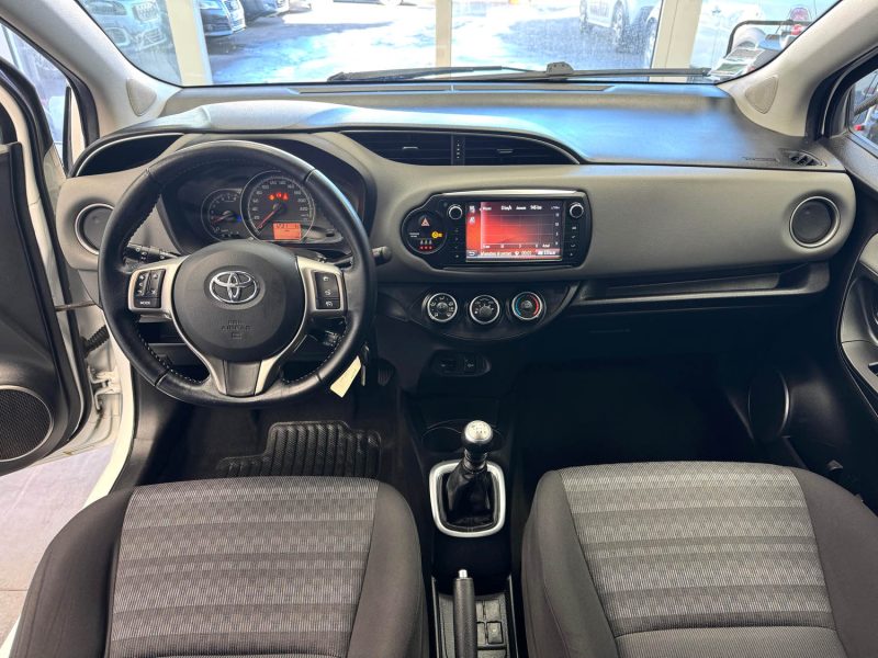 TOYOTA YARIS 2016