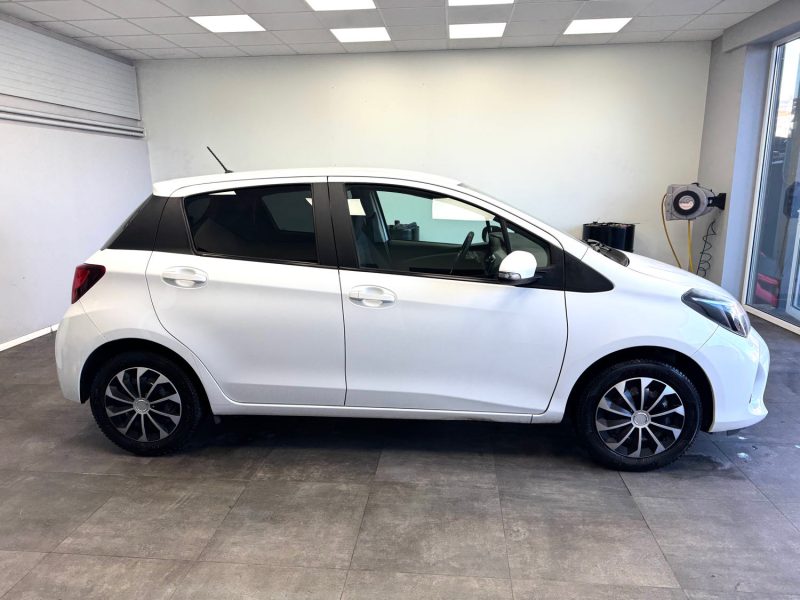 TOYOTA YARIS 2016