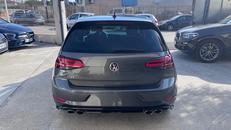 VOLKSWAGEN GOLF 2019