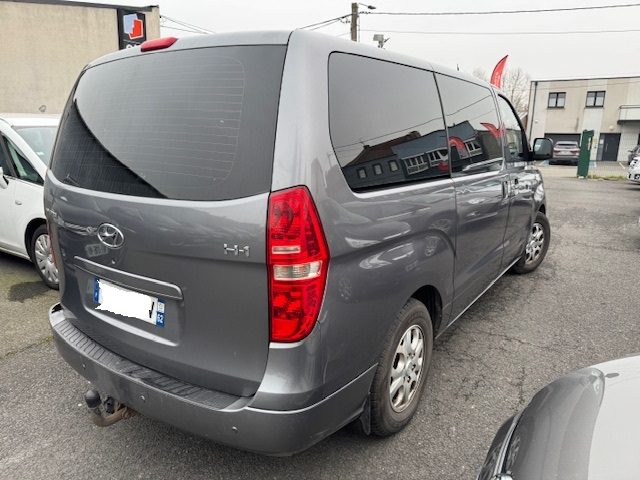 HYUNDAI H-1 2009