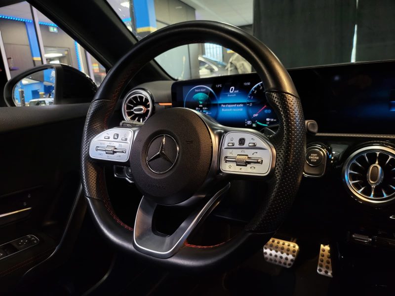 MERCEDES CLASSE A 250 e 218cv AMG LINE / SUIVI COMPLET MERCEDES / CAMERA DE RECUL / VIRTUAL COCKPIT 