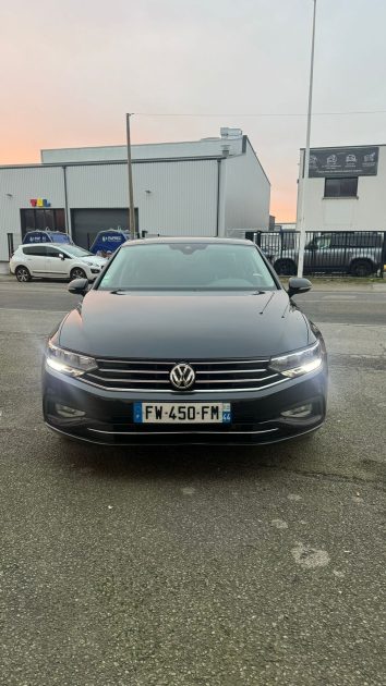 VOLKSWAGEN PASSAT 2020