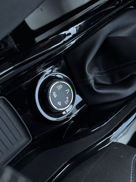 PEUGEOT 2008 2016