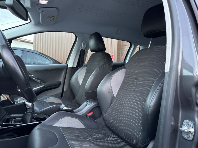 PEUGEOT 2008 2016