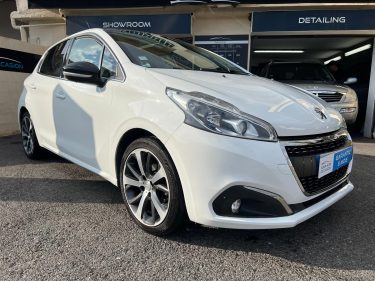 PEUGEOT 208 2017