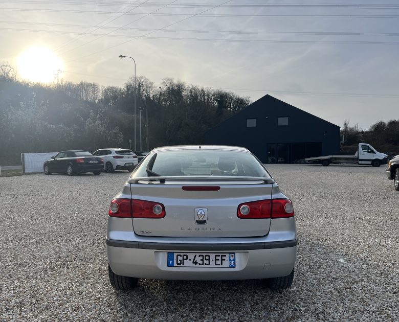 RENAULT LAGUNA 2005