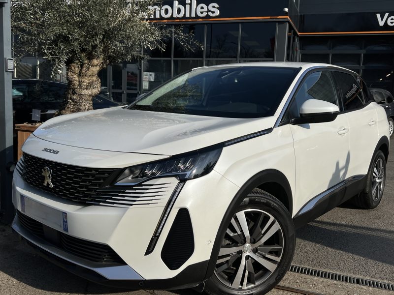 PEUGEOT 3008 II PHASE 2 ALLURE 1.2 130 Cv 1ERE MAIN 8 655 Kms Réels APPLE & ANDROID - GARANTIE 1 AN