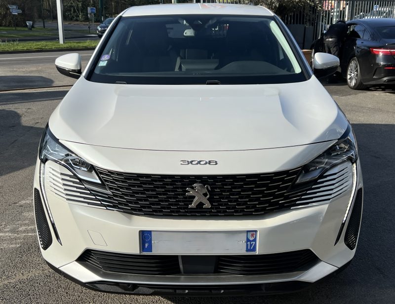 PEUGEOT 3008 II PHASE 2 ALLURE 1.2 130 Cv 1ERE MAIN 8 655 Kms Réels APPLE & ANDROID - GARANTIE 1 AN