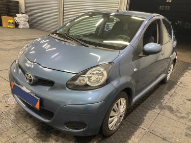 TOYOTA AYGO 1.0 VVTI 70 Ch AUTOMATIQUE