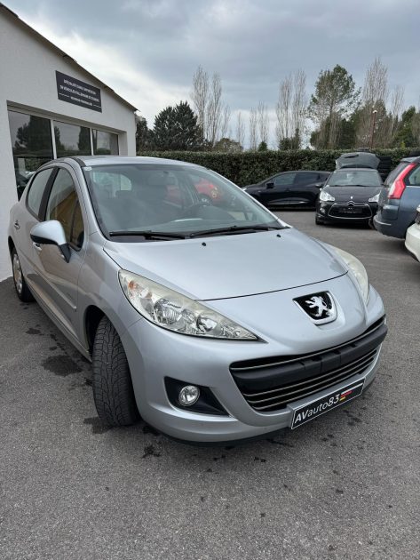 PEUGEOT  207 Urban 1.4 VTI 95CV / Moteur à chaine / CT OK 