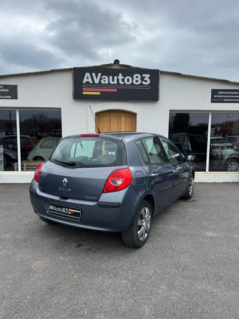 RENAULT  CLIO 3 2006 Authentique 1.4i 16v 98cv / Distribution OK / Révisée 