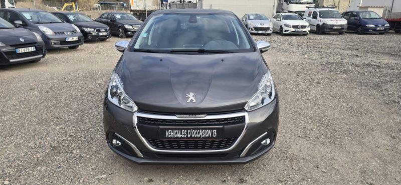  Peugeot 208 1.2 82CH SIGNATURE - 2019 - 80 000 km - Garantie 12 mois