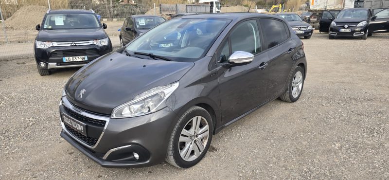  Peugeot 208 1.2 82CH SIGNATURE - 2019 - 80 000 km - Garantie 12 mois