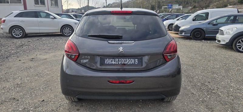  Peugeot 208 1.2 82CH SIGNATURE - 2019 - 80 000 km - Garantie 12 mois