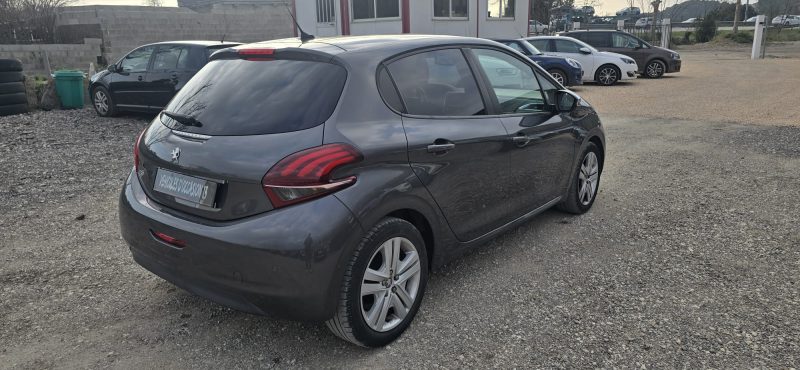  Peugeot 208 1.2 82CH SIGNATURE - 2019 - 80 000 km - Garantie 12 mois