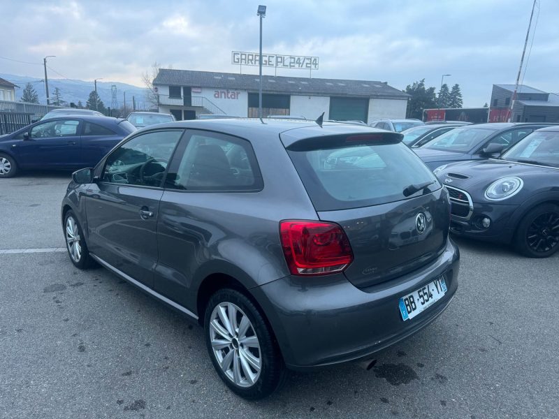 VOLKSWAGEN POLO 2010