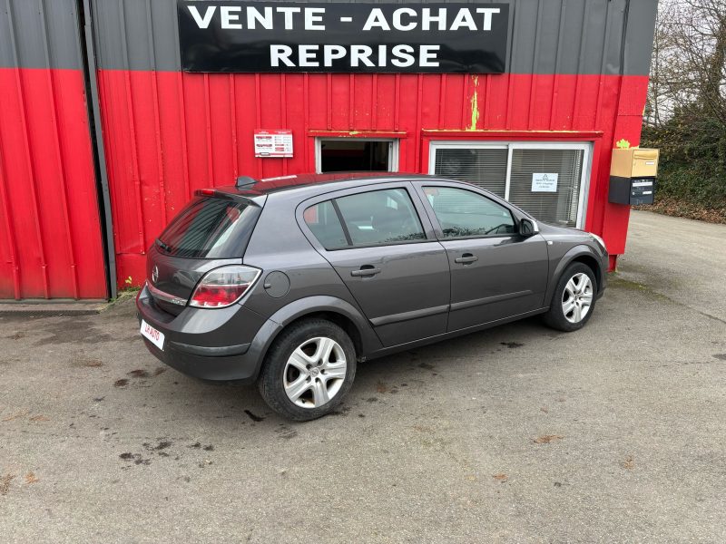 OPEL ASTRA 2009