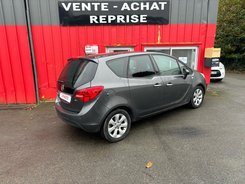 OPEL MERIVA 2011