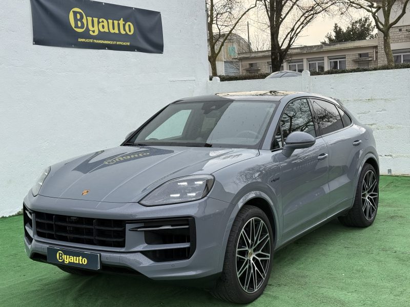 PORSCHE CAYENNE E-HYBRID 2023